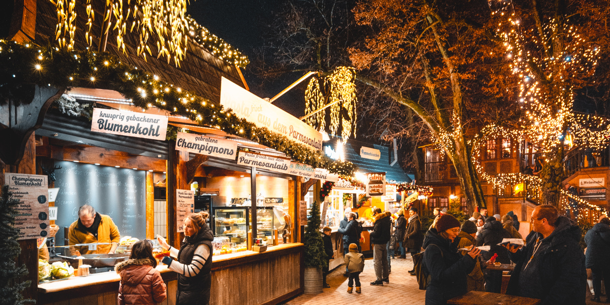 Klosterplatz während des Weihnachtsmarkts 2023